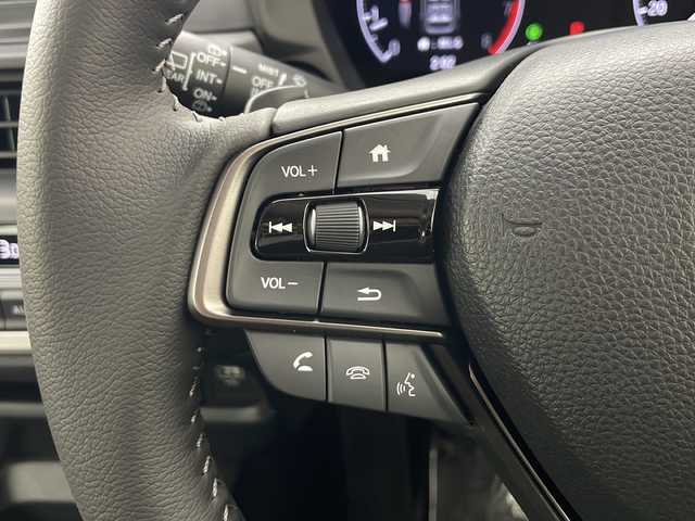 ホンダ ＷＲ－Ｖ Z 秋田県 2025(令7)年 0.1万km未満 メテオロイドグレーメタリック スマートキー /プッシュスタート /スペアキー有り/バックカメラ 装着車　/ホンダセンシング /衝突被害軽減システム　/横滑り防止装置　/レーンキープアシスト　/USBポート　/オートエアコン  /オートライト　/パドルシフト　/ステアリングリモコン装着車/クルーズコントロール/ライトレベライザー /電格ミラー/革巻きステアリング/ハーフレザーシート /純正AW/ウィンカーミラー /コーナーセンサー /フォグライト