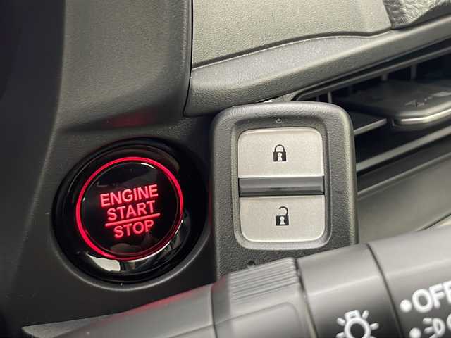 ホンダ ＷＲ－Ｖ Z 秋田県 2025(令7)年 0.1万km未満 メテオロイドグレーメタリック スマートキー /プッシュスタート /スペアキー有り/バックカメラ 装着車　/ホンダセンシング /衝突被害軽減システム　/横滑り防止装置　/レーンキープアシスト　/USBポート　/オートエアコン  /オートライト　/パドルシフト　/ステアリングリモコン装着車/クルーズコントロール/ライトレベライザー /電格ミラー/革巻きステアリング/ハーフレザーシート /純正AW/ウィンカーミラー /コーナーセンサー /フォグライト