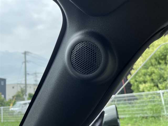 ダイハツ コペン ローブ S 福岡県 2019(平31)年 7.7万km パールホワイトⅢ 横滑り防止機能/盗難防止/バックカメラ/ドラレコ/ETC/社外ナビ/フルセグTV/Bluetooth/iPod/CD/USB/SDサーバー/フロアマット/シートヒーター/純正AW/LEDライト