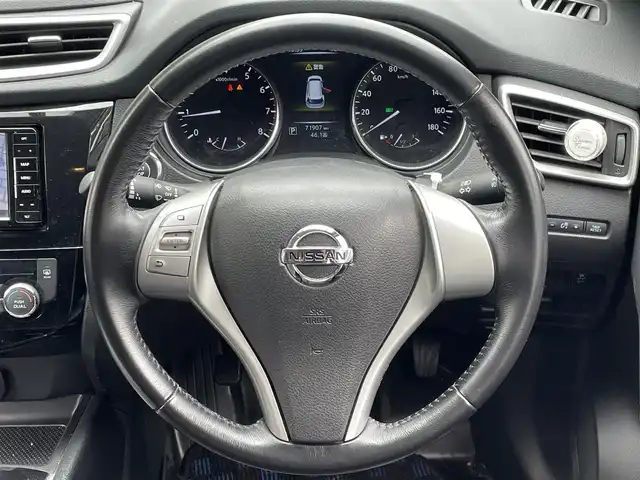 日産 エクストレイル 20X 道東・釧路十勝 2015(平27)年 7.2万km ブリリアントホワイトパール パートタイム4WD/社外ナビ/(AM FM CD DVD BT フルセグTV)/バックカメラ/シートヒーター(D/N)/ETC/LEDヘッドライト/フォグランプ/オートライト/ダウンヒルアシストコントロール/カプロンシート/AW付冬タイヤ4本積込/革巻きステアリング/プッシュスタート/スマートキー