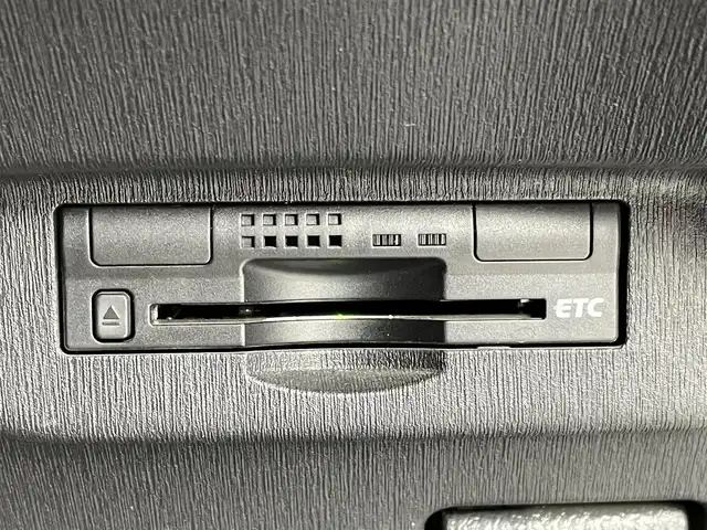 トヨタ プリウス G 埼玉県 2014(平26)年 7万km ホワイトパールクリスタルシャイン 純正８型ナビ　Ｂｌｕｅｔｏｏｔｈ　フルセグＴＶ　バックカメラ　クルーズコントロール　パワーシート　ハーフレザーシート　オートライト HIDヘッドライト 純正15インチアルミホイール ETC
