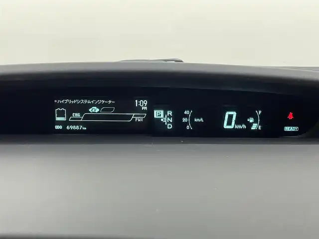 トヨタ プリウス G 埼玉県 2014(平26)年 7万km ホワイトパールクリスタルシャイン 純正８型ナビ　Ｂｌｕｅｔｏｏｔｈ　フルセグＴＶ　バックカメラ　クルーズコントロール　パワーシート　ハーフレザーシート　オートライト HIDヘッドライト 純正15インチアルミホイール ETC