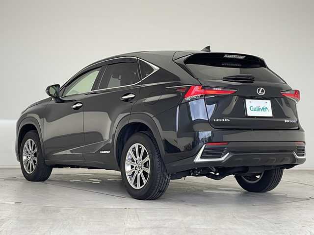 レクサス ＮＸ 300h Iパッケージ 愛知県 2020(令2)年 3.2万km グラファイトブラックガラスフレーク 衝突軽減システム/純正SD１０型ナビ/三眼LEDヘッドライト/全方位カメラ/レーダークルーズコントロール/シートヒーター/フルセグ/CD/DVD/Bluetooth/バックカメラ/電動リアゲート/パワーシート/コーナーセンサー/純正アルミホイール/ＥＴＣ２．０/ブラインドスポットモニター/パドルシフト/ステアリングヒーター/オートマチックハイビーム/ドライブレコーダー/ステアリングスイッチ/スマートキー/プッシュスタート