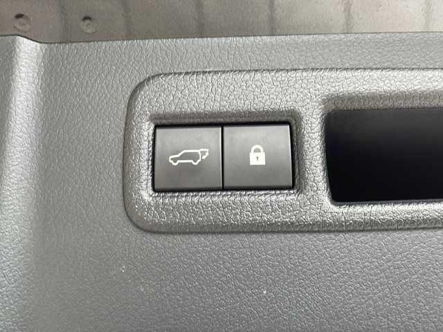 レクサス ＮＸ 300h Iパッケージ 愛知県 2020(令2)年 3.2万km グラファイトブラックガラスフレーク 衝突軽減システム/純正SD１０型ナビ/三眼LEDヘッドライト/全方位カメラ/レーダークルーズコントロール/シートヒーター/フルセグ/CD/DVD/Bluetooth/バックカメラ/電動リアゲート/パワーシート/コーナーセンサー/純正アルミホイール/ＥＴＣ２．０/ブラインドスポットモニター/パドルシフト/ステアリングヒーター/オートマチックハイビーム/ドライブレコーダー/ステアリングスイッチ/スマートキー/プッシュスタート