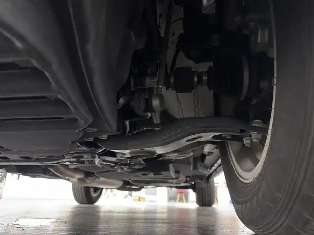 レクサス ＮＸ 300h Iパッケージ 三重県 2020(令2)年 3.2万km グラファイトブラックガラスフレーク ハイブリッド/FF/MTモード付フロアCVT/純正 10.3インチナビ/（AM/FM/CD/DVD/Blu-ray/SDREC/SD/USB/iPod/Bluetooth/Miracast/AUX/TV）/パノラミックビューモニター（シースルービュー機能付）*/ドライブレコーダー 前方/ETC2.0/LEXUS Safety Sytem＋/●プリクラッシュセーフティ/●レーンディパーチャーアラート/●アダプティブハイビームシステム*/●レーダークルコン（全車速追従機能付）/・パーキングサポートブレーキ（静止物）*/・ブラインドスポットモニター＆リヤクロストラフィックアラート*/・先行車発進告知機能/など/装備/・3眼フルLEDヘッドランプ*/・L-tex（合皮）シート：『ダークローズ』色/・オーナメントパネル：『ダークフィルム』/・パワーバックドア/・シートヒーター（D/N）/・ステアリングヒーター/・パワーシート（D8way：ポジションメモリー＆ランバーサポート付/N8way）/・電子パーキングブレーキ＆ブレーキホールド/・雨滴感応式フロントワイパー/・パドルシフト/・オートライト/・純正17inAW/・スマートキーx1/・保/取/ナビ取/など/*…メーカーOP