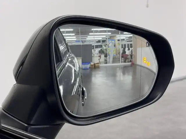 レクサス ＮＸ 300h Iパッケージ 三重県 2020(令2)年 3.2万km グラファイトブラックガラスフレーク ハイブリッド/FF/MTモード付フロアCVT/純正 10.3インチナビ/（AM/FM/CD/DVD/Blu-ray/SDREC/SD/USB/iPod/Bluetooth/Miracast/AUX/TV）/パノラミックビューモニター（シースルービュー機能付）*/ドライブレコーダー 前方/ETC2.0/LEXUS Safety Sytem＋/●プリクラッシュセーフティ/●レーンディパーチャーアラート/●アダプティブハイビームシステム*/●レーダークルコン（全車速追従機能付）/・パーキングサポートブレーキ（静止物）*/・ブラインドスポットモニター＆リヤクロストラフィックアラート*/・先行車発進告知機能/など/装備/・3眼フルLEDヘッドランプ*/・L-tex（合皮）シート：『ダークローズ』色/・オーナメントパネル：『ダークフィルム』/・パワーバックドア/・シートヒーター（D/N）/・ステアリングヒーター/・パワーシート（D8way：ポジションメモリー＆ランバーサポート付/N8way）/・電子パーキングブレーキ＆ブレーキホールド/・雨滴感応式フロントワイパー/・パドルシフト/・オートライト/・純正17inAW/・スマートキーx1/・保/取/ナビ取/など/*…メーカーOP