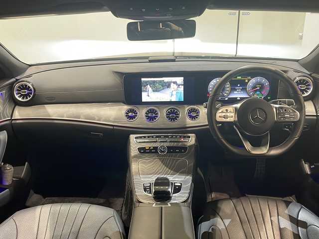メルセデス・ベンツ ＣＬＳ４５０ 4マチック スポーツ 新潟県 2019(平31)年 4.3万km オブシディアンブラック エクスクルーシブパッケージ/-本革シート（ナッパレザー）/-ヘッドアップディスプレイ/-シートベンチレーター（フロント）/-Burmesterサラウンド・サウンド・システム/-AIR BODY CONTROLサスペンション/ガラス・スライディングルーフ/レーダーセーフティパッケージ/COMANDシステム/-12.3インチワイドディスプレイ/-HDDナビゲーション/-フルセグTV/USB/Bluetooth/-AppleCarPlay/Android Auto/-ETC2.0/グレーアッシュウッドインテリア/レザーARTICOダッシュボード/シートヒーター/アンビエントライト/LEDコーナリングアシスト/アダプティブハイビームアシストプラス/360°カメラシステム/アクティブパーキングアシスト