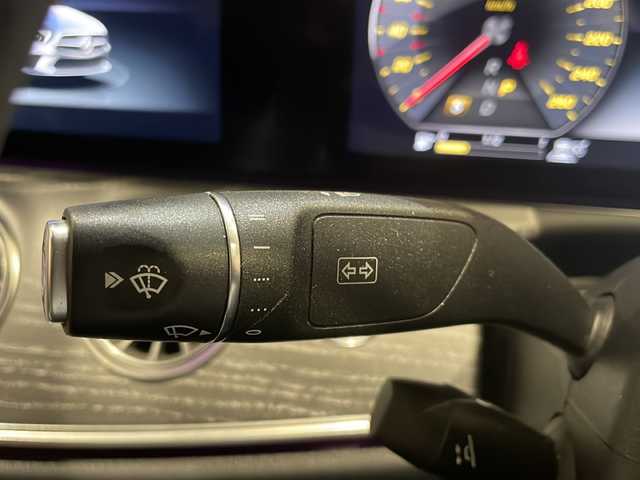 メルセデス・ベンツ ＣＬＳ４５０ 4マチック スポーツ 新潟県 2019(平31)年 4.3万km オブシディアンブラック エクスクルーシブパッケージ/-本革シート（ナッパレザー）/-ヘッドアップディスプレイ/-シートベンチレーター（フロント）/-Burmesterサラウンド・サウンド・システム/-AIR BODY CONTROLサスペンション/ガラス・スライディングルーフ/レーダーセーフティパッケージ/COMANDシステム/-12.3インチワイドディスプレイ/-HDDナビゲーション/-フルセグTV/USB/Bluetooth/-AppleCarPlay/Android Auto/-ETC2.0/グレーアッシュウッドインテリア/レザーARTICOダッシュボード/シートヒーター/アンビエントライト/LEDコーナリングアシスト/アダプティブハイビームアシストプラス/360°カメラシステム/アクティブパーキングアシスト