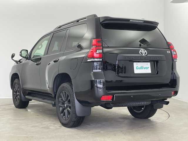 トヨタ ランドクルーザー プラド TX Lパッケージ マットブラED 新潟県 2023(令5)年 1万km 黒 4WD/社外ナビ/Bluetooth/フルセグTV/ETC/前方ドライブレコーダー/純正フロアマット/バックモニター/トヨタセーフティセンス/アダプティブクルーズコントロール/衝突被害軽減装置/サンルーフ/前席パワーシート/前席シートヒーター/前席エアシート/ルーフレール/3列シート/純正18インチAW/横滑り防止装置/盗難防止装置/前後コーナーセンサー/純正LEDヘッドライト/オートライト/オートマチックハイビーム
