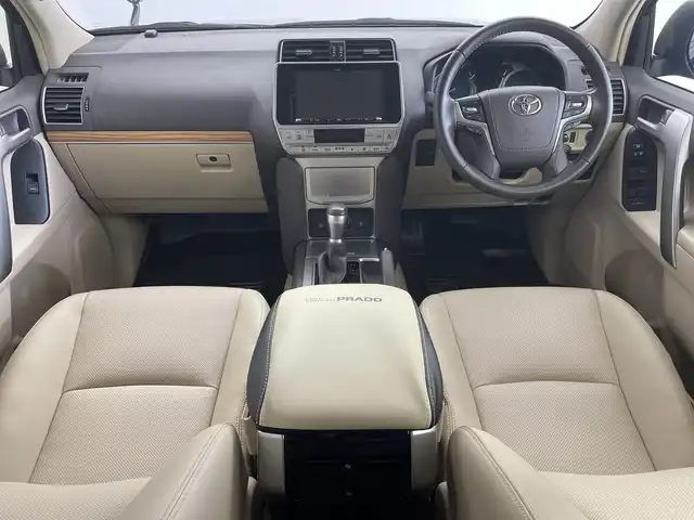 トヨタ ランドクルーザー プラド TX Lパッケージ マットブラED 新潟県 2023(令5)年 1万km 黒 4WD/社外ナビ/Bluetooth/フルセグTV/ETC/前方ドライブレコーダー/純正フロアマット/バックモニター/トヨタセーフティセンス/アダプティブクルーズコントロール/衝突被害軽減装置/サンルーフ/前席パワーシート/前席シートヒーター/前席エアシート/ルーフレール/3列シート/純正18インチAW/横滑り防止装置/盗難防止装置/前後コーナーセンサー/純正LEDヘッドライト/オートライト/オートマチックハイビーム