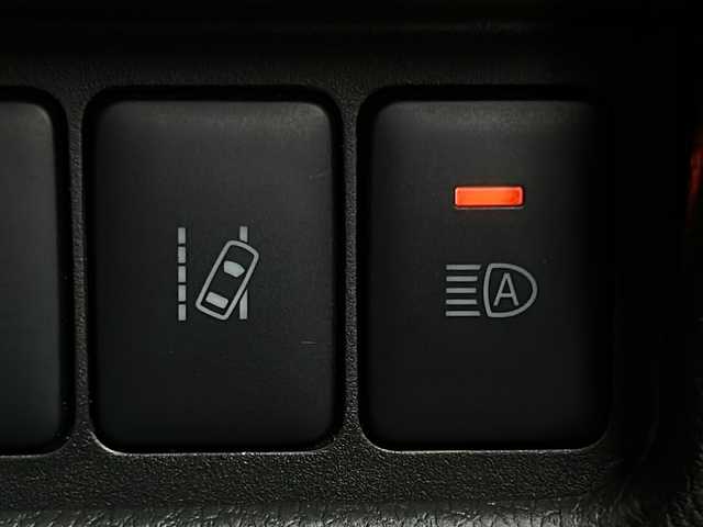 日産 デイズ ルークス ハイウェイスター Xターボ 宮城県 2019(令1)年 5.1万km ホワイトパール 禁煙車/エマージェンシーブレーキ/車線逸脱警報/オートハイビーム/純正SDナビ/CD.DVD.SD.BT/フルセグTV/アラウンドビューモニター/片側パワースライドドア/LEDヘッドライト/フォグランプ/純正ドライブレコーダー/ETC/アイドリングストップ/横滑り防止機能/ステアリングスイッチ/プッシュスタート/スマートキー/純正14インチAW/純正フロアマッド/ロールサンシェード/シートバックテーブル