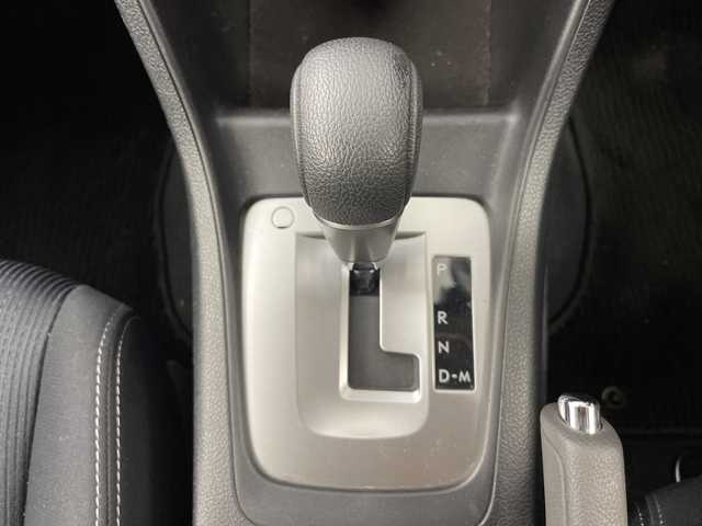 スバル インプレッサ スポーツ 2．0i アイサイト 道央・札幌 2014(平26)年 4.8万km ダークグレーメタリック ・４WD  ・アイサイト/・プリクラッシュセーフティ/・レーダークルーズコントロール/・純正OPメモリナビ（CN-R300WD）/・CD/DVD/SD/フルセグTV/・バックカメラ/・スマートキー/プッシュスタート/・アイドリングストップ/・HIDヘッドライト/オートライト/・ETC/・横滑り防止装置/・盗難防止装置