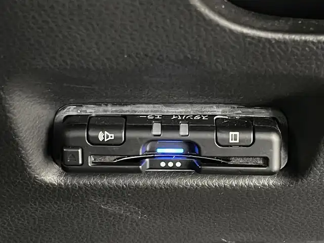 ホンダ フィット e:HEV RS 埼玉県 2023(令5)年 3.5万km クリスタルブラックパール 純正8インチメモリナビ/（CD/DVD/Bluetooth/HDMI/USB/フルセグ）/バックカメラ/レーダークルーズコントロール/ドライブレコーダー/ETC/衝突被害軽減ブレーキ/オートLEDライト/ハーフレザーシート/純正16インチアルミホイール