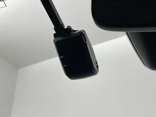 ホンダ フィット e:HEV RS 埼玉県 2023(令5)年 3.5万km クリスタルブラックパール 純正8インチメモリナビ/（CD/DVD/Bluetooth/HDMI/USB/フルセグ）/バックカメラ/レーダークルーズコントロール/ドライブレコーダー/ETC/衝突被害軽減ブレーキ/オートLEDライト/ハーフレザーシート/純正16インチアルミホイール