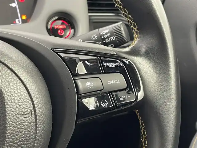 ホンダ フィット e:HEV RS 埼玉県 2023(令5)年 3.5万km クリスタルブラックパール 純正8インチメモリナビ/（CD/DVD/Bluetooth/HDMI/USB/フルセグ）/バックカメラ/レーダークルーズコントロール/ドライブレコーダー/ETC/衝突被害軽減ブレーキ/オートLEDライト/ハーフレザーシート/純正16インチアルミホイール