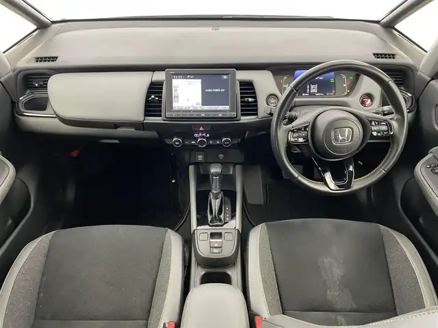 ホンダ フィット e:HEV RS 埼玉県 2023(令5)年 3.5万km クリスタルブラックパール 純正8インチメモリナビ/（CD/DVD/Bluetooth/HDMI/USB/フルセグ）/バックカメラ/レーダークルーズコントロール/ドライブレコーダー/ETC/衝突被害軽減ブレーキ/オートLEDライト/ハーフレザーシート/純正16インチアルミホイール