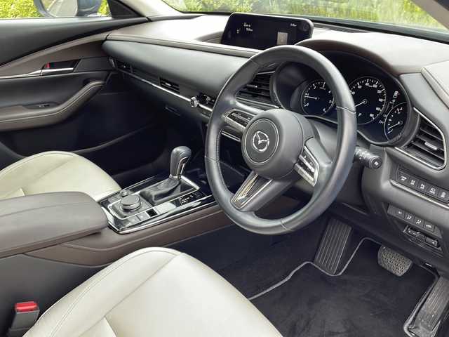 マツダ ＣＸ－３０ XD プロアクティブ 福島県 2023(令5)年 2.3万km ポリメタルグレーM ワンオーナー/純正SDナビ/　【フルセグ/CD/DVD/MSV/HDMI/BT】/バックカメラ/全周囲カメラ/ステアリングスイッチ/レーダークルーズコントロール/パドルシフト/白レザーシート/前席シートヒーター/運転席パワーシート/ETC/ドライブレコーダー前後/ヘッドアップディスプレイ/ブラインドスポットモニター/電動リアゲート/アイドリングストップ/コーナーセンサー/パーキングアシスト/レーンキープアシスト/純正フロアマット/衝突軽減システム