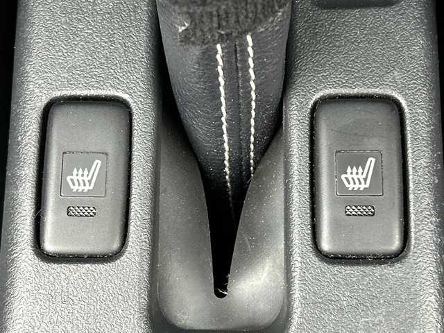 ダイハツ コペン GRスポーツ 三重県 2020(令2)年 5.4万km ブラックマイカメタリック 禁煙車/純正ナビ（NMZK-W70D）/・フルセグ/CD/DVD/BT/SD/電動ハードトップ/レカロシート/パドルシフト/ステアリングスイッチ/革巻きステアリング/シートヒーター/RAYSアルミホイール/ETC