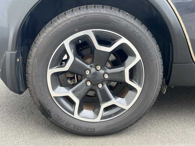 スバル インプレッサ ＸＶ 2．0i 秋田県 2014(平26)年 1.8万km ダークグレーメタリック ４WD/LEDヘッドライト/社外オーディオ（AM/FM/CD）/純正アルミ/リモコンキー/アイドリングストップ/クルーズコントロール/ステアリングスイッチ/MTモード付AT/ETC/パドルシフト/純正フロアマット/純正ドアバイザー/オートライト/オートエアコン/パワーステアリング/パワーウィンドウ/レベライザー/横滑り防止/電動格納ウィンカーミラー/保証書/取扱説明書/記録簿