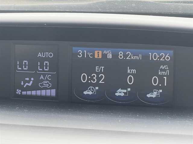 スバル インプレッサ ＸＶ 2．0i 秋田県 2014(平26)年 1.8万km ダークグレーメタリック ４WD/LEDヘッドライト/社外オーディオ（AM/FM/CD）/純正アルミ/リモコンキー/アイドリングストップ/クルーズコントロール/ステアリングスイッチ/MTモード付AT/ETC/パドルシフト/純正フロアマット/純正ドアバイザー/オートライト/オートエアコン/パワーステアリング/パワーウィンドウ/レベライザー/横滑り防止/電動格納ウィンカーミラー/保証書/取扱説明書/記録簿