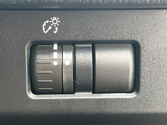 スバル インプレッサ ＸＶ 2．0i 秋田県 2014(平26)年 1.8万km ダークグレーメタリック ４WD/LEDヘッドライト/社外オーディオ（AM/FM/CD）/純正アルミ/リモコンキー/アイドリングストップ/クルーズコントロール/ステアリングスイッチ/MTモード付AT/ETC/パドルシフト/純正フロアマット/純正ドアバイザー/オートライト/オートエアコン/パワーステアリング/パワーウィンドウ/レベライザー/横滑り防止/電動格納ウィンカーミラー/保証書/取扱説明書/記録簿