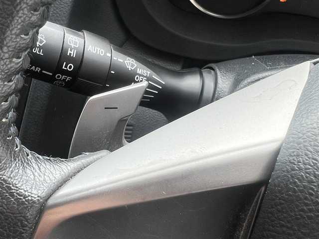 スバル インプレッサ ＸＶ 2．0i 秋田県 2014(平26)年 1.8万km ダークグレーメタリック ４WD/LEDヘッドライト/社外オーディオ（AM/FM/CD）/純正アルミ/リモコンキー/アイドリングストップ/クルーズコントロール/ステアリングスイッチ/MTモード付AT/ETC/パドルシフト/純正フロアマット/純正ドアバイザー/オートライト/オートエアコン/パワーステアリング/パワーウィンドウ/レベライザー/横滑り防止/電動格納ウィンカーミラー/保証書/取扱説明書/記録簿
