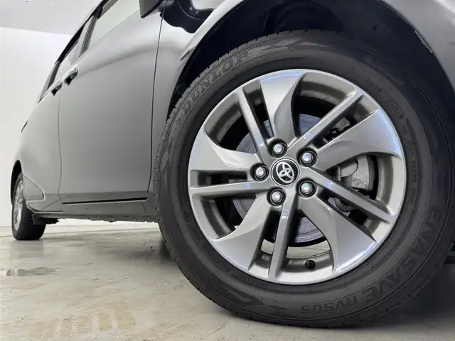 トヨタ シエンタ ファンベースG 福岡県 2019(令1)年 4.7万km ブラックマイカ 純正９型ナビ（フルセグＴＶ）　/バックカメラ　/ビルトインＥＴＣ　/純正前方ドライブレコーダー　/コーナーセンサー　/衝突被害軽減ブレーキ　/レーンキープ　/アクセル踏み間違い防止　/両側電動スライドドア　/純正１５インチＡＷ　/ＬＥＤヘッドライト