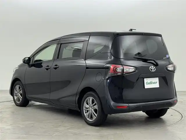 トヨタ シエンタ ファンベースG 福岡県 2019(令1)年 4.7万km ブラックマイカ 純正９型ナビ（フルセグＴＶ）　/バックカメラ　/ビルトインＥＴＣ　/純正前方ドライブレコーダー　/コーナーセンサー　/衝突被害軽減ブレーキ　/レーンキープ　/アクセル踏み間違い防止　/両側電動スライドドア　/純正１５インチＡＷ　/ＬＥＤヘッドライト