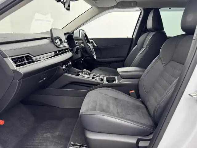 三菱 アウトランダー ＰＨＥＶ G 愛知県 2022(令4)年 3.8万km ホワイトダイヤモンド ４WD/サンルーフ/ＲＡＬＬＩＡＲＴアクセサリー/・フロントスキッドガーニッシュ/・サイドアンダーガーニッシュ/・リヤバンパーガーニッシュ/・テールゲートスポイラー/・サイドデカール/AC100V /純正ナビ/・Bluetooth/・フルセグTV/全方位カメラ/ハーフレザーシート/前席シートヒーター/ステアリングヒーター/D席パワーシート/電動リアゲート/衝突軽減システム/ブラインドスポットモニター/レーンアシスト/パワーモード/エコモード/ターマックモード/グラベルモード/スノーモード/マッドモード/純正20インチAW/純正LEDヘッドライト