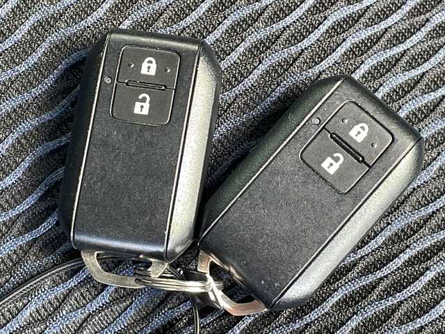 スズキ ハスラー Jスタイル ターボ 長野県 2022(令4)年 4.1万km オフブルーメタリック/ガンメタリック2トーンルーフ 純正メモリナビ/・CD/DVD/Bluetooth/フルセグ/全周囲カメラ/ETC/前方ドライブレコーダー/純正15インチAW/シートヒーター/ルーフレール/純正フロアマット/LEDオートライト/プッシュスタート/スマートキー/スペアキー/取扱説明書/保証書