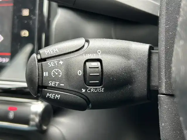 シトロエン シトロエン Ｃ３ フィール 宮崎県 2021(令3)年 1.4万km 青 純正ディスプレイオーディオ/・Bluetooth/・Apple CarPlay/・Android Auto/・AM FM/・USB/社外バックカメラモニター/ETC/リアコーナーセンサー/純正１６インチアルミホイール/トラクションコントロール/クルーズコントロール/・レーンデパーチャーウォーニング/LEDヘッドライト/・オートライト/・オートハイビーム