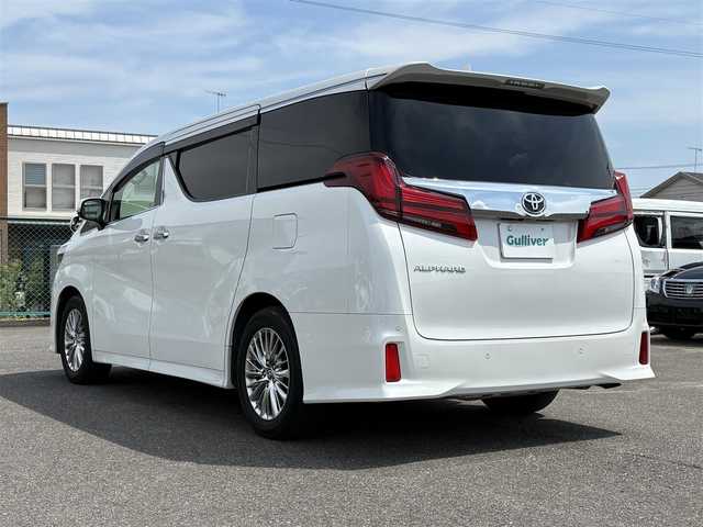 トヨタ アルファード S Cパッケージ 大分県 2020(令2)年 4.1万km ホワイトパールクリスタルシャイン ・純正ナビ(CD/DVD/BT/USB/Miracast)/・フルセグテレビ/・バックモニター/・フリップダウンモニター/・テレビキャンセラー/・AC100V/・ETC/・ドライブレコーダー/・レーダークルーズコントロール/・両側パワースライドドア/・プリクラッシュセーフティ/・ブラインドスポットモニター/・コーナーセンサー/・オートハイビーム/・デジタルインナーミラー/・ステアリングリモコン/・ステアリングヒーター/・レザーシート/・パワーシート/・シートヒーター/・シートクーラー/・オットマン/・MTモード付きAT/・スマートキー/・プッシュスタートボタン