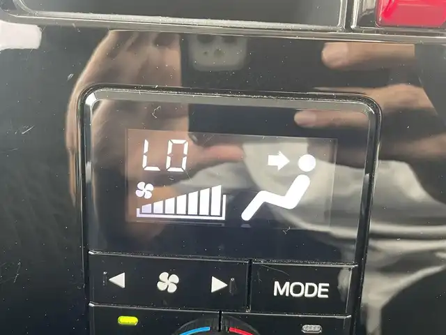 トヨタ タンク カスタムG S 千葉県 2017(平29)年 5.2万km パールホワイトⅢ スマートアシスト２/・衝突軽減ブレーキ/レーンキープアシスト/・踏み間違い防止/純正SDナビ(NSZT-W66T)/・フルセグ/BT/CD/バックカメラ/ステアリングスイッチ/ETC/両側パワースライドドア/LEDヘッドライト/オートライト/フォグライト/スマートキー/プッシュスタート/純正フロアマット/純正14インチAW