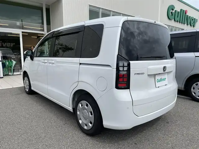 ホンダ フリード AIR 石川県 2024(令6)年 0.9万km パール 純正9型ナビ/フルセグTV/バックカメラ/LEDヘッドライト/両側パワースライドドア/ETC/ホンダセンシング/レーダークルーズ/ドライブレコーダー/スマートキー/プッシュスタート/電動ミラー/保証書
