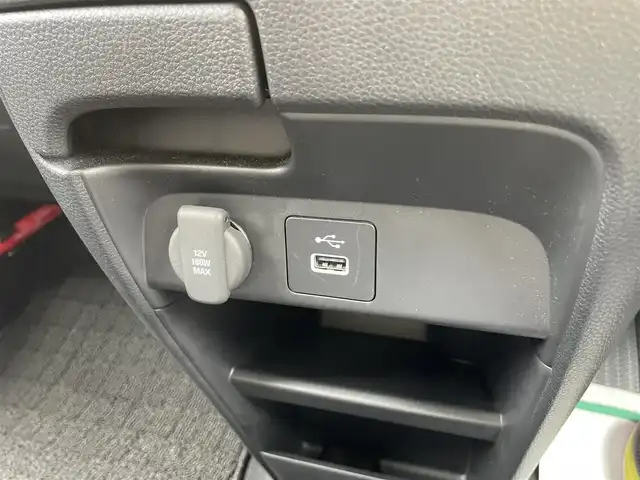 ホンダ フリード AIR 石川県 2024(令6)年 0.9万km パール 純正9型ナビ/フルセグTV/バックカメラ/LEDヘッドライト/両側パワースライドドア/ETC/ホンダセンシング/レーダークルーズ/ドライブレコーダー/スマートキー/プッシュスタート/電動ミラー/保証書