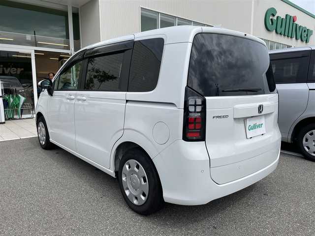 ホンダ フリード AIR 山形県 2024(令6)年 0.9万km パール 純正9型ナビ/フルセグTV/バックカメラ/LEDヘッドライト/両側パワースライドドア/ETC/ホンダセンシング/レーダークルーズ/ドライブレコーダー/スマートキー/プッシュスタート/電動ミラー/保証書