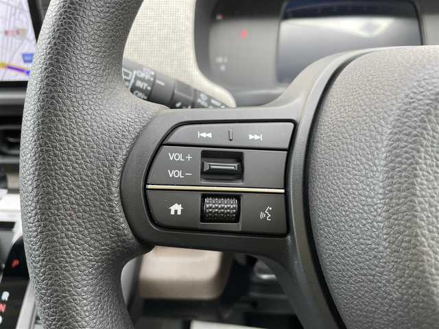 ホンダ フリード AIR 山形県 2024(令6)年 0.9万km パール 純正9型ナビ/フルセグTV/バックカメラ/LEDヘッドライト/両側パワースライドドア/ETC/ホンダセンシング/レーダークルーズ/ドライブレコーダー/スマートキー/プッシュスタート/電動ミラー/保証書