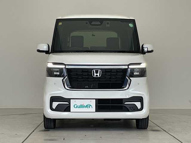 ホンダ Ｎ ＢＯＸ カスタム 愛知県 2023(令5)年 1.2万km プラチナホワイトパール 純正9型ディズプレイオーディオナビ/全方位カメラ/両側パワースライドドア/レーダークルーズコントロール/シートヒーター/バックカメラ/コーナーセンサー/純正アルミホイール/LEDヘッドライト/オートマチックハイビーム/ドライブレコーダー/ETC/衝突軽減システム/フルセグ/CD DVD/Bluetooth/ステアリングスイッチ/スマートキー/プッシュスタート