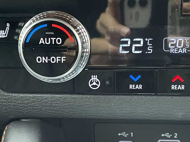 三菱 アウトランダー ＰＨＥＶ P 愛知県 2023(令5)年 1.7万km ブラックダイヤモンド プレミアムサウンドBOSE/エアロパーツ/純正9型ディズプレイオーディオナビ/全方位カメラ/サンルーフ/シートヒーター/バックカメラ/電動リアゲート/パワーシート/ヘッドアップディスプレイ/コーナーセンサー/純正アルミホイール/ルーフレール/ブラインドスポットモニター/LEDヘッドライト/パドルシフト/ステアリングヒーター/リアオートエアコン/レーンキープアシスト/ダウンヒルアシストコントロール/オートマチックハイビーム/ワイヤレス充電機/衝突軽減システム/フルセグ/Bluetooth/ステアリングスイッチ/スマートキー/プッシュスタート