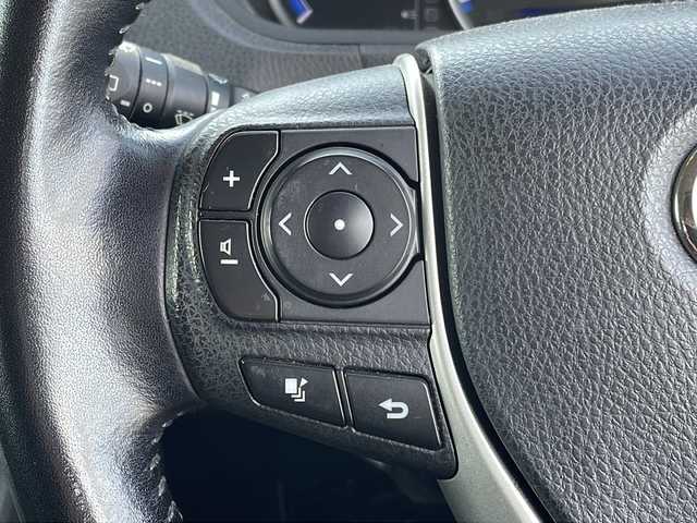 トヨタ ヴォクシー ハイブリッド V 茨城県 2015(平27)年 13.7万km ブラック 純正SDナビ(Bluetooth/バックカメラ/フルセグTV)/LEDオートライト/USB入力端子/スマートキー/ETC/冷房WAC/純正フロアマット/シートヒーター/両側パワースライドドア