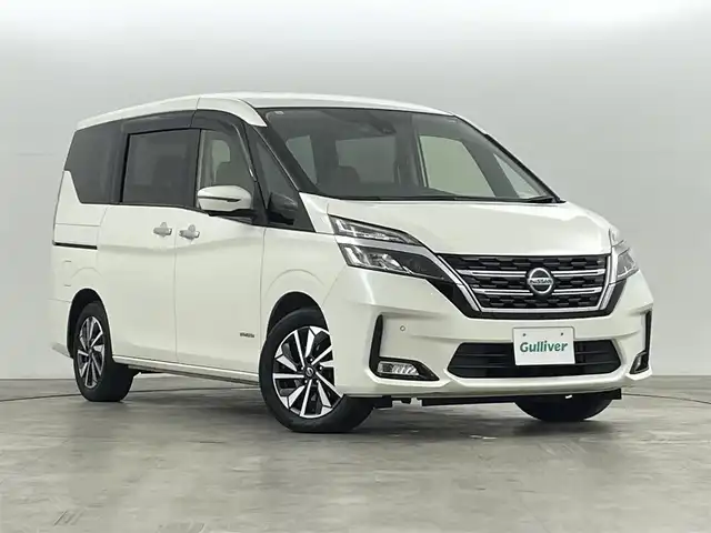 日産 セレナ X V 福島県 2021(令3)年 5.4万km ブリリアントホワイトパール 衝突軽減/・車線逸脱警報/・踏み間違い防止/・後方衝突防止/・後退時車両検知/・標識認識機能/・ブラインドスポットモニター/・クリアランスソナー/純正１０インチマルチナビ/・フルセグTV/BT/SD/CD/DVD/FM/AM/バックカメラ/・全方位カメラ/両側パワースライドドア/追従走行付きクルーズコントロール/LEDオートライト/・フォグライト/3列シート/・ウォークスルー/・ロールサンシェード/・ハーフバックドア/純正アルミホイール付きサマータイヤ/ステアリングリモコン/純正フロアマット/純正ドアバイザー/ウィンカーミラー/・オートミラー/アイドリングストップ/プッシュスタート/・スマートキー