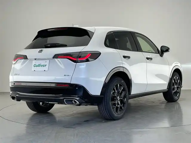 ホンダ ＺＲ－Ｖ ハイブリッド e:HEV Z ブラックスタイル 愛知県 2025(令7)年 0.1千km プラチナホワイトパール 登録済未使用車　純正９型ＤＡナビ　フルセグＴＶ　カープレイ　全方位カメラ　黒革　全席シートヒーター　ＥＴＣ２．０　ワイヤレス充電　ハンドルヒーター　電動リアゲート　ホンダセンシング　衝突軽減　ＢＳＭ　BOSEプレミアムサウンド　メモリシート/登録時走行距離4キロ/e:HEV　Z　ブラックスタイル　Honda CONNECTディスプレー
