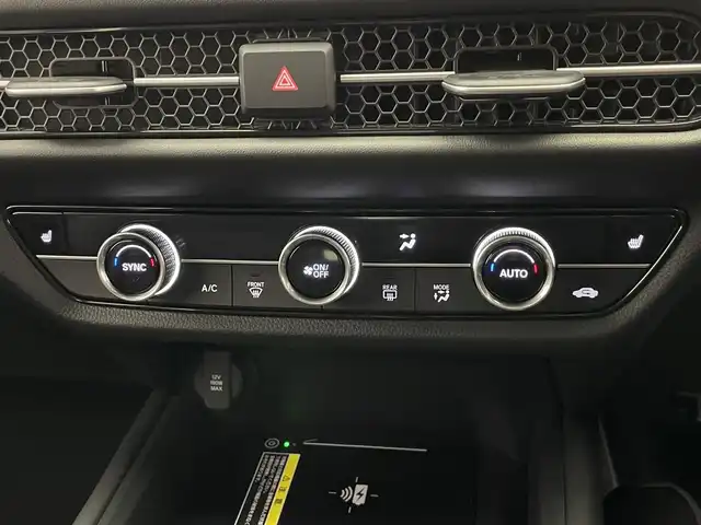 ホンダ ＺＲ－Ｖ ハイブリッド e:HEV Z ブラックスタイル 愛知県 2025(令7)年 0.1千km プラチナホワイトパール 登録済未使用車　純正９型ＤＡナビ　フルセグＴＶ　カープレイ　全方位カメラ　黒革　全席シートヒーター　ＥＴＣ２．０　ワイヤレス充電　ハンドルヒーター　電動リアゲート　ホンダセンシング　衝突軽減　ＢＳＭ　BOSEプレミアムサウンド　メモリシート/登録時走行距離4キロ/e:HEV　Z　ブラックスタイル　Honda CONNECTディスプレー