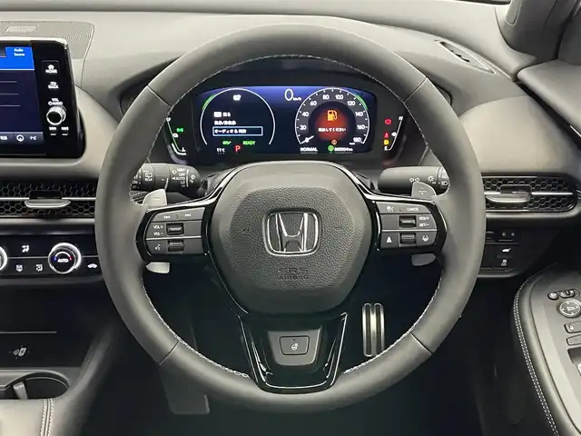 ホンダ ＺＲ－Ｖ ハイブリッド e:HEV Z ブラックスタイル 愛知県 2025(令7)年 0.1千km プラチナホワイトパール 登録済未使用車　純正９型ＤＡナビ　フルセグＴＶ　カープレイ　全方位カメラ　黒革　全席シートヒーター　ＥＴＣ２．０　ワイヤレス充電　ハンドルヒーター　電動リアゲート　ホンダセンシング　衝突軽減　ＢＳＭ　BOSEプレミアムサウンド　メモリシート/登録時走行距離4キロ/e:HEV　Z　ブラックスタイル　Honda CONNECTディスプレー