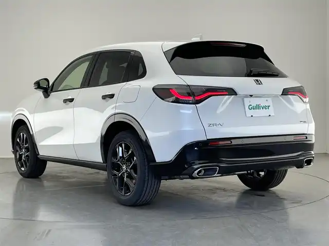ホンダ ＺＲ－Ｖ ハイブリッド e:HEV Z ブラックスタイル 愛知県 2025(令7)年 0.1千km プラチナホワイトパール 登録済未使用車　純正９型ＤＡナビ　フルセグＴＶ　カープレイ　全方位カメラ　黒革　全席シートヒーター　ＥＴＣ２．０　ワイヤレス充電　ハンドルヒーター　電動リアゲート　ホンダセンシング　衝突軽減　ＢＳＭ　BOSEプレミアムサウンド　メモリシート/登録時走行距離4キロ/e:HEV　Z　ブラックスタイル　Honda CONNECTディスプレー