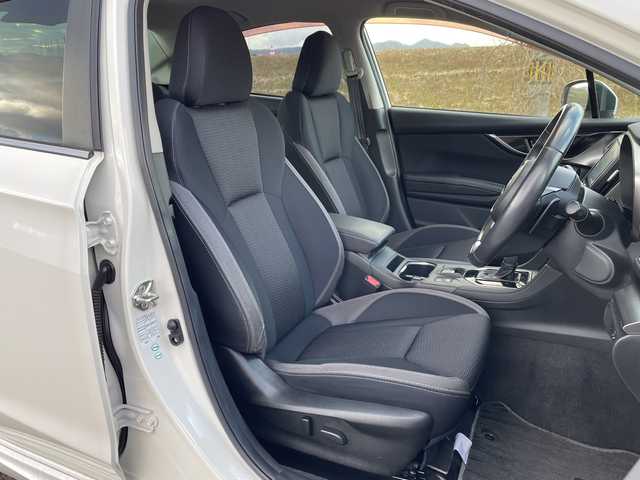 スバル インプレッサ Ｇ４ 2．0i－S アイサイト 新潟県 2017(平29)年 5.8万km クリスタルホワイトP 4WD/純正8インチSDナビ(CN-LR820D)/CD/DVD/BT/フルセグテレビ/SDミュージックサーバー/バックカメラ/ETC/ドライブレコーダー/衝突被害軽減ブレーキ/レーンキープアシスト/レーダークルーズコントロール/パワーシート/パドルシフト/ステアリングスイッチ/スマートキー/プッシュスタート/LEDヘッドライト/オートライト/フォグランプ/純正18インチアルミホイール