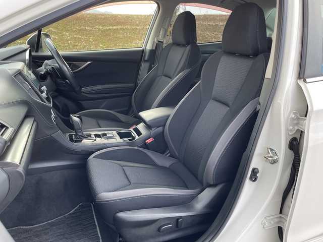 スバル インプレッサ Ｇ４ 2．0i－S アイサイト 新潟県 2017(平29)年 5.8万km クリスタルホワイトP 4WD/純正8インチSDナビ(CN-LR820D)/CD/DVD/BT/フルセグテレビ/SDミュージックサーバー/バックカメラ/ETC/ドライブレコーダー/衝突被害軽減ブレーキ/レーンキープアシスト/レーダークルーズコントロール/パワーシート/パドルシフト/ステアリングスイッチ/スマートキー/プッシュスタート/LEDヘッドライト/オートライト/フォグランプ/純正18インチアルミホイール