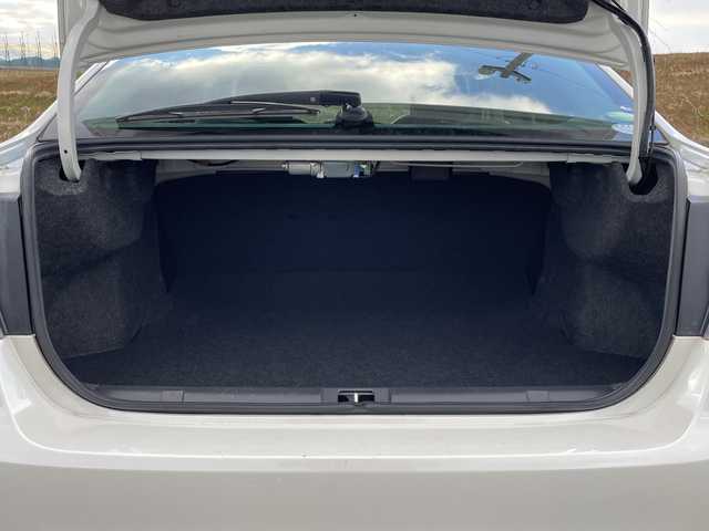 スバル インプレッサ Ｇ４ 2．0i－S アイサイト 新潟県 2017(平29)年 5.8万km クリスタルホワイトP 4WD/純正8インチSDナビ(CN-LR820D)/CD/DVD/BT/フルセグテレビ/SDミュージックサーバー/バックカメラ/ETC/ドライブレコーダー/衝突被害軽減ブレーキ/レーンキープアシスト/レーダークルーズコントロール/パワーシート/パドルシフト/ステアリングスイッチ/スマートキー/プッシュスタート/LEDヘッドライト/オートライト/フォグランプ/純正18インチアルミホイール