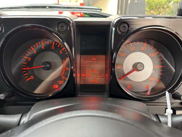 スズキ ジムニー XL 広島県 2019(平31)年 3.8万km ジャングルグリーン 禁煙/純正ディスプレイオーディオ（PVH-9300DVSZS）/・Bluetooth/CD/DVD/スマホ連携/カロッツェリアツイーター/DAMDフロントバンパー/モンスタースポーツリフトアップ/モンスタースポーツサスペンション/ルーフラック/D席BRIDEシート純正シート車載/純正ドアバイザー/電動格納ミラー/タイヤ：オープンカントリー