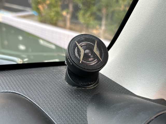 スズキ ジムニー XL 広島県 2019(平31)年 3.8万km ジャングルグリーン 禁煙/純正ディスプレイオーディオ（PVH-9300DVSZS）/・Bluetooth/CD/DVD/スマホ連携/カロッツェリアツイーター/DAMDフロントバンパー/モンスタースポーツリフトアップ/モンスタースポーツサスペンション/ルーフラック/D席BRIDEシート純正シート車載/純正ドアバイザー/電動格納ミラー/タイヤ：オープンカントリー